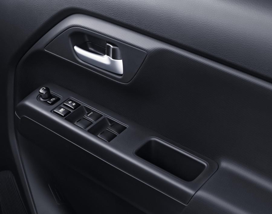 Детали интерьера Maruti-Suzuki Baleno 2019 года  (фото 6 из 9)